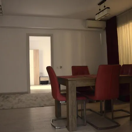 Bujorului - 2br Apartment Craiova